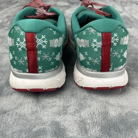 Brooks Revel 3 Run Merry Christmas Green Sweater Limited Ed Running Shoes Sz 11 - Picture 5 of 8